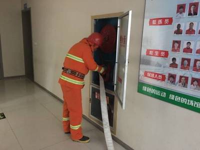 江南消防大隊檢查中心微型消防站并指導消防演練